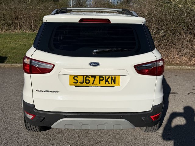 2017 FORD ECOSPORT - Photo 4