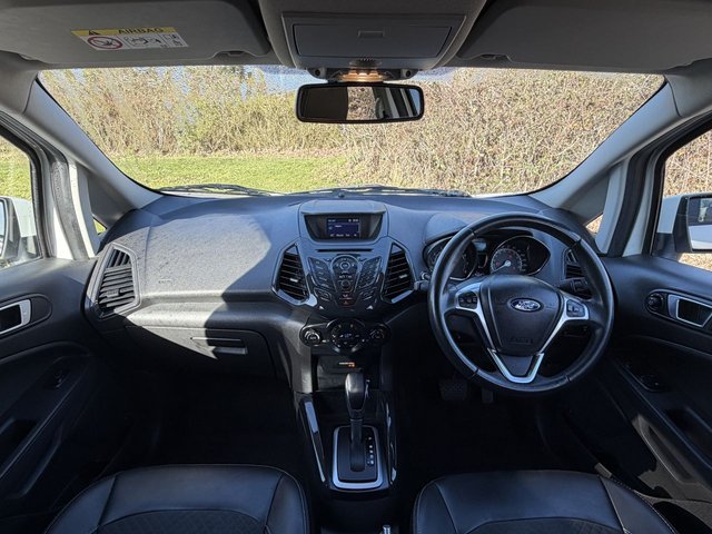 2017 FORD ECOSPORT - Photo 9