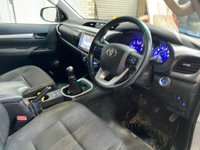 USED 2020 70 TOYOTA HI-LUX DOUBLE CAB 2.4 D-4D Invincible 150ps 