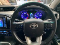 USED 2020 70 TOYOTA HI-LUX DOUBLE CAB 2.4 D-4D Invincible 150ps 