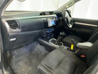 USED 2020 70 TOYOTA HI-LUX DOUBLE CAB 2.4 D-4D Invincible 150ps 