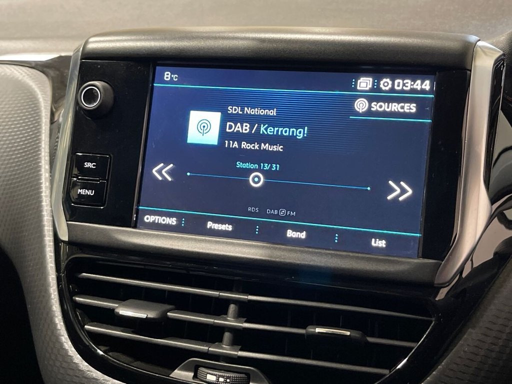 USED 2019 69 PEUGEOT 208 1.2 PureTech Tech Edition Hatchback 5dr Petrol Manual Euro 6 (s/s) (82 ps) IDEAL 1ST CAR - LOW MILES