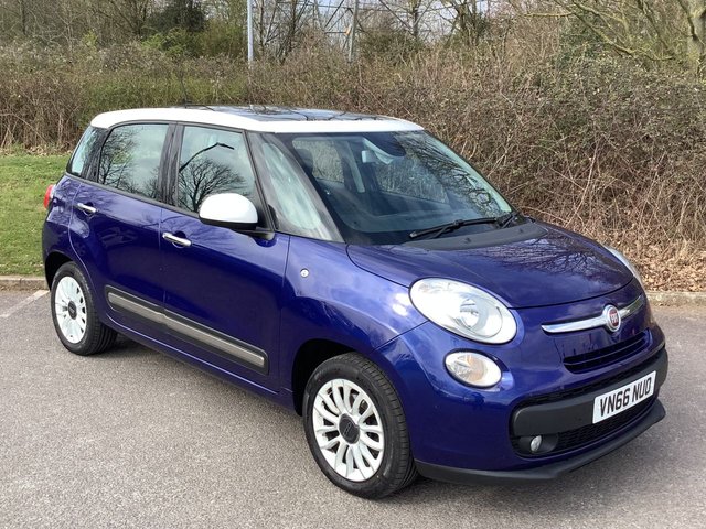 2016 FIAT 500L - Photo 7