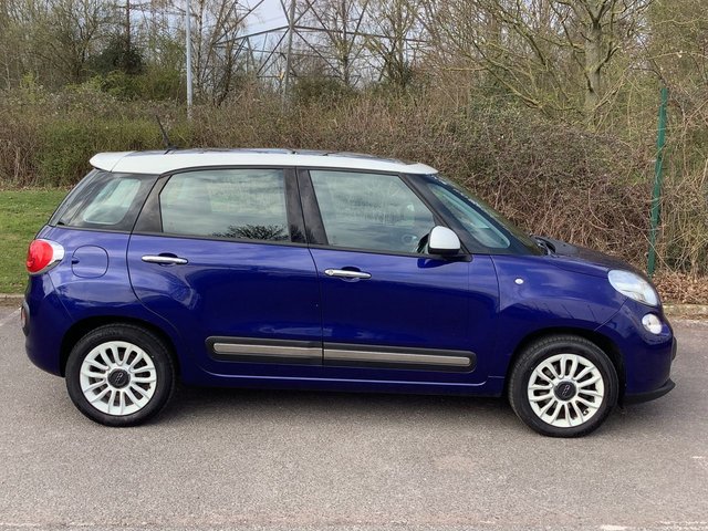 2016 FIAT 500L - Photo 6