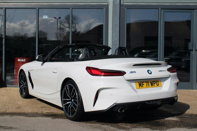 2021 BMW Z4 - Photo 2