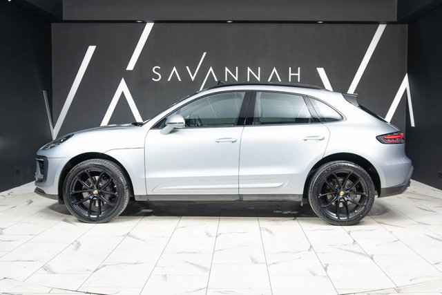 2023 PORSCHE MACAN - Photo 9