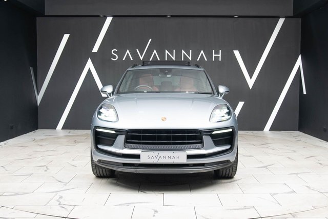 2023 PORSCHE MACAN - Photo 3