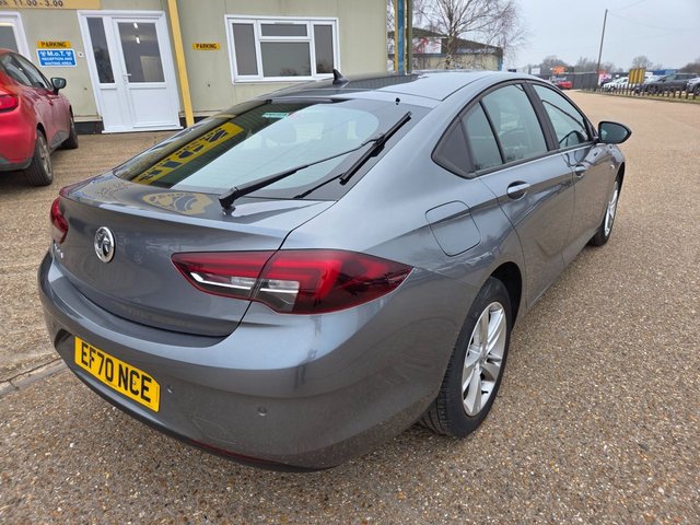2020 VAUXHALL INSIGNIA 1.5 Turbo D SE Nav Grand Sport 5dr Diesel Manual Euro 6 (s/s) (122 ps) - Photo 5