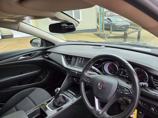 2020 VAUXHALL INSIGNIA 1.5 Turbo D SE Nav Grand Sport 5dr Diesel Manual Euro 6 (s/s) (122 ps) - Photo 8