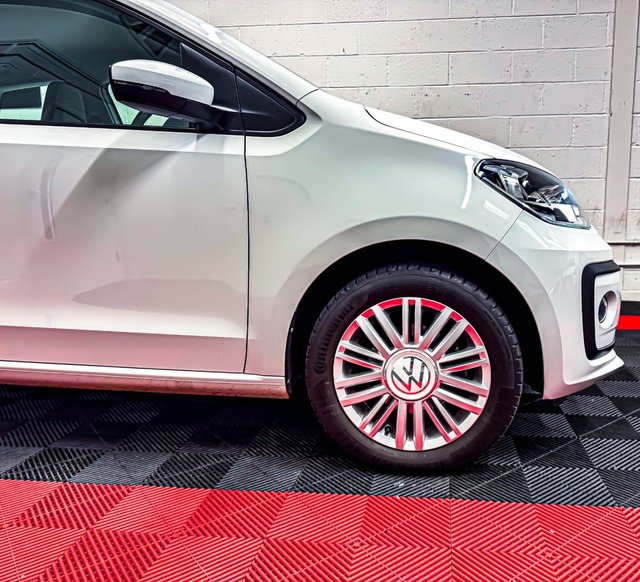 2021 VOLKSWAGEN UP! - Photo 9