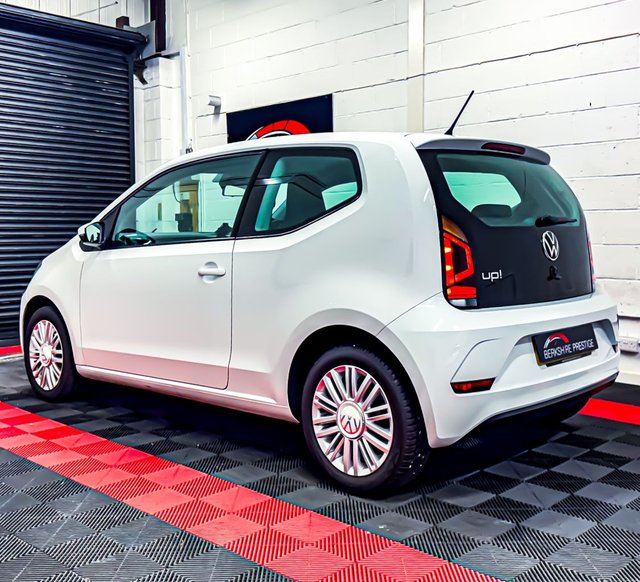 2021 VOLKSWAGEN UP! - Photo 10
