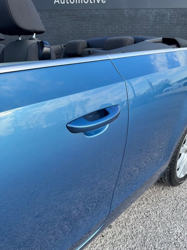 2015 VOLKSWAGEN GOLF DIESEL CABRIOLET 1.6 TDI BlueMotion Tech SE Cabriolet 2dr Diesel Manual *Only 35GBP Tax, Cambelt & Water Pump Done, Beautiful Car* - Photo 12