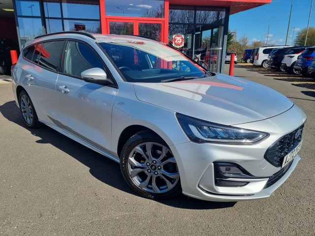 View our Ford Focus 1.0T EcoBoost MHEV ST-Line Estate 5dr Petrol Hybrid DCT Euro 6 (s/s) (155 ps)