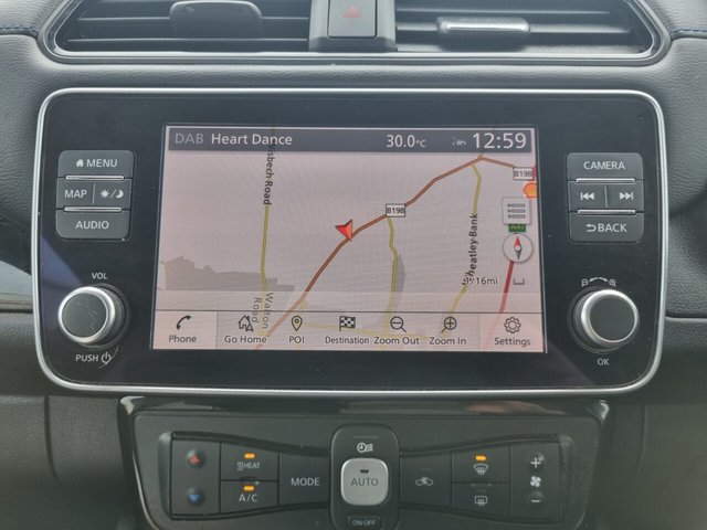 2022 NISSAN LEAF - Photo 4