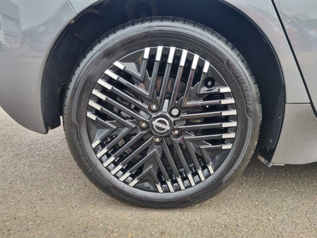 2022 NISSAN LEAF - Photo 12