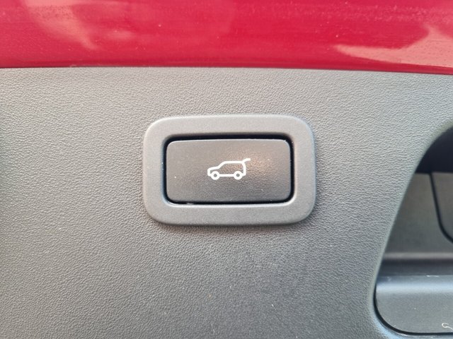 2018 JAGUAR E-PACE - Photo 2