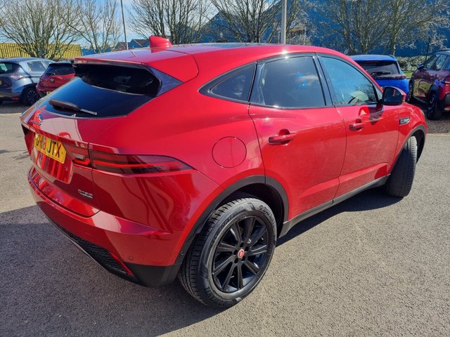 2018 JAGUAR E-PACE - Photo 10