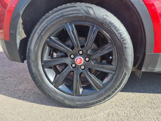 2018 JAGUAR E-PACE - Photo 12