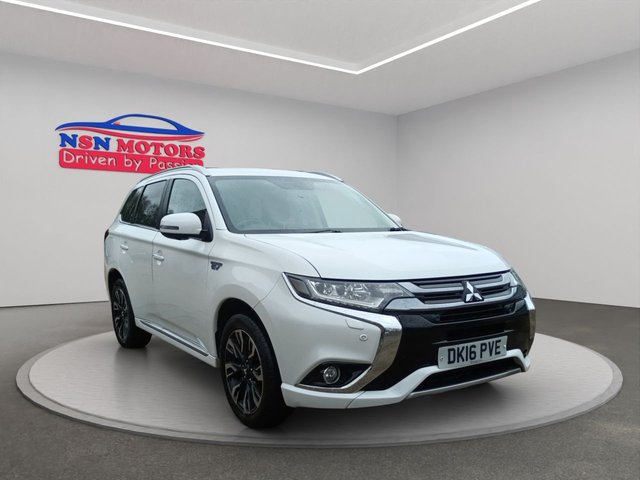2016 OUTLANDER 2.0H 12KWH GX4HS SUV 5DR PETROL PLUG IN HYBRID CVT 4WD EURO... photo