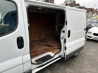 USED 2011 61 VAUXHALL VIVARO 2.0 CDTi Panel Van 4dr Diesel Manual FWD L3 (195 g/km, 113 bhp) NO VAT!!! LONG WHEEL BASE.