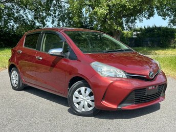 2015 TOYOTA VITZ