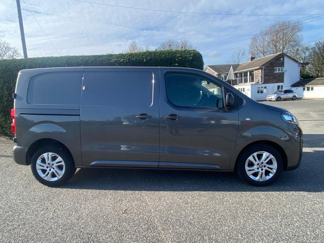 2023 VAUXHALL VIVARO - Photo 12