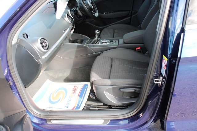 2018 AUDI A3 2018 2.0 TDI Sport Saloon 2018,Sat Nav,Bluetooth,DAB,Parking Sensors,Superb Condition,Ulez Compliant - Photo 10