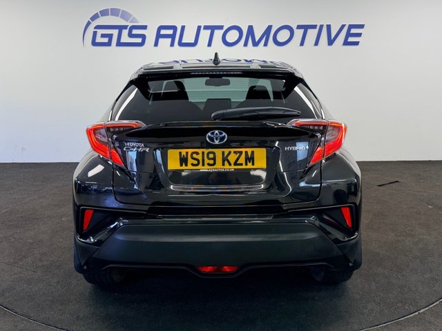 2019 TOYOTA C-HR - Photo 9