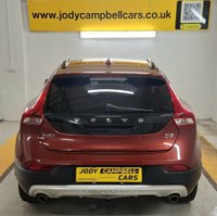 USED 2015 15 VOLVO V40 CROSS COUNTRY 2.0 D3 SE Hatchback 5dr Diesel Auto Euro 6 (s/s) (150 ps) Automatic, Winter Pack, Service History