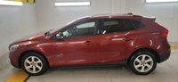 USED 2015 15 VOLVO V40 CROSS COUNTRY 2.0 D3 SE Hatchback 5dr Diesel Auto Euro 6 (s/s) (150 ps) Automatic, Winter Pack, Service History