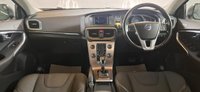 USED 2015 15 VOLVO V40 CROSS COUNTRY 2.0 D3 SE Hatchback 5dr Diesel Auto Euro 6 (s/s) (150 ps) Automatic, Winter Pack, Service History