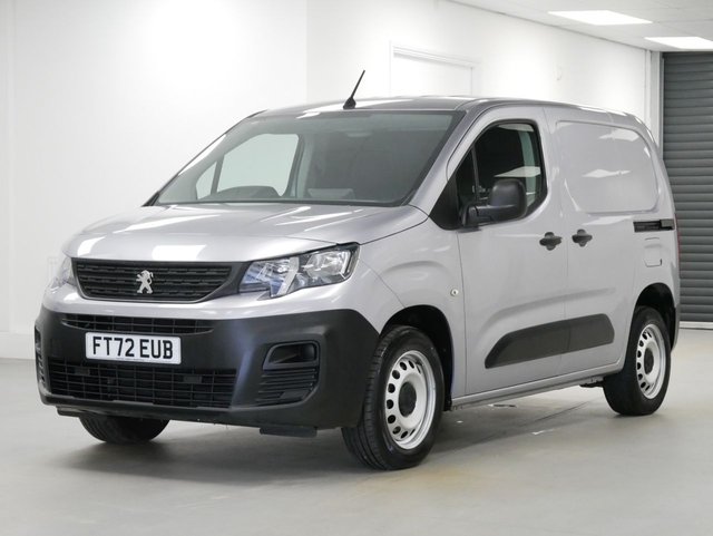 View our Peugeot Partner 1.5 BLUEHDI 100 BHP PROESSIONAL PREMIUM PLUS +