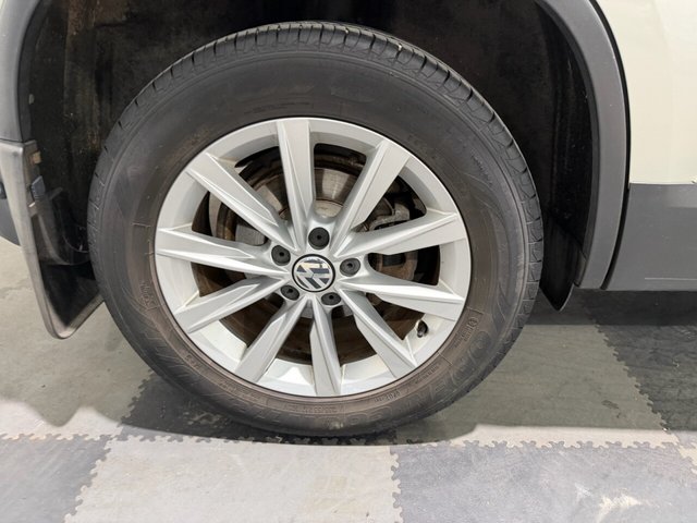 2013 VOLKSWAGEN TIGUAN 2.0 TDI BlueMotion Tech SE SUV 5dr Diesel DSG 4WD Euro 5 (s/s) (140 ps) - Photo 11