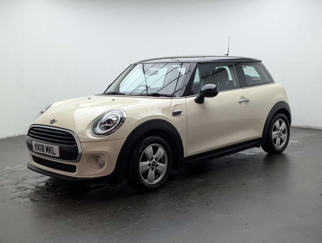 USED 2018 18 MINI HATCH 1.5 Cooper 3dr CLICK & COLLECT/ HOME DELIVERY