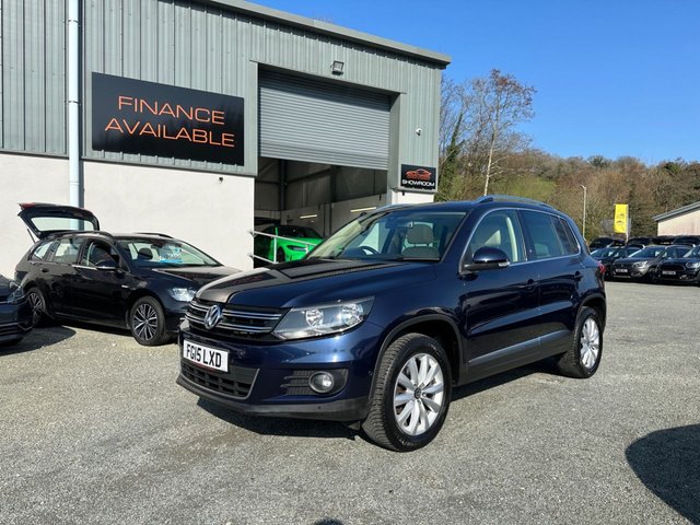 2015 VOLKSWAGEN TIGUAN 2.0 TDI BlueMotion Tech Match SUV 5dr Diesel Manual 4WD Euro 6 (s/s) (150 ps) - Photo 3