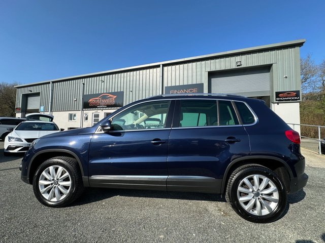 2015 VOLKSWAGEN TIGUAN 2.0 TDI BlueMotion Tech Match SUV 5dr Diesel Manual 4WD Euro 6 (s/s) (150 ps) - Photo 7