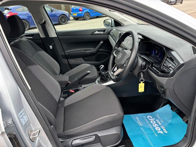 2023 VOLKSWAGEN POLO - Photo 2