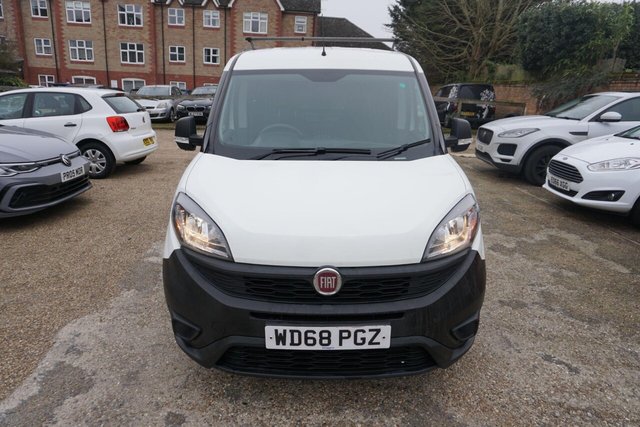 2018 (68) FIAT DOBLO - Photo 4