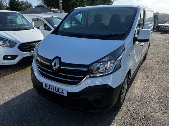 2021 RENAULT TRAFIC - Photo 4