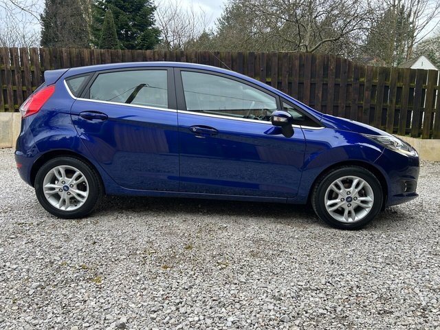 2016 Ford Fiesta 1.3L Zetec 5dr - Photo 5