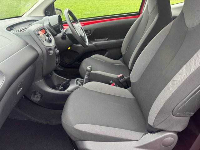 2017 Toyota Aygo 1L X 3dr - Photo 12