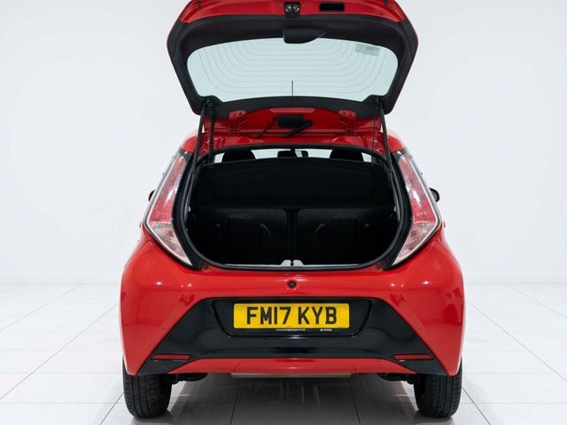 2017 Toyota Aygo 1L X 3dr - Photo 6