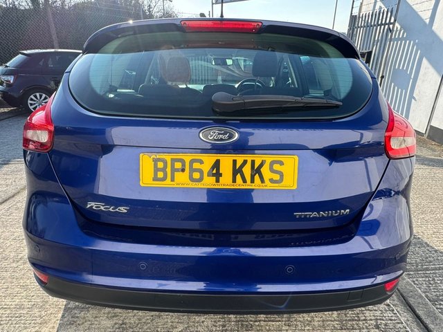 2015 Ford Focus 1.6L Titanium 5dr - Photo 5