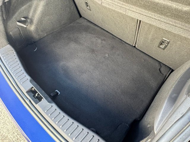 2015 Ford Focus 1.6L Titanium 5dr - Photo 7