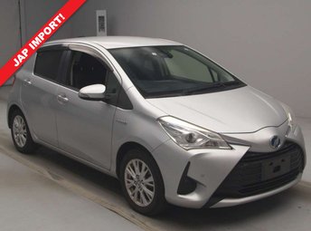 2017 TOYOTA VITZ