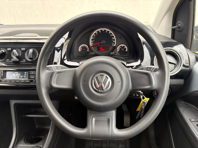 2013 VOLKSWAGEN UP! 1.0 Move up! Hatchback 3dr Petrol Manual Euro 5 (60 ps) - Photo 3