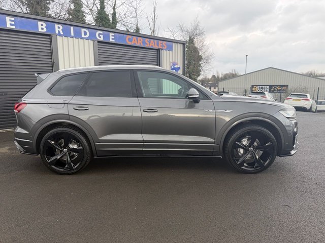 2019 VOLKSWAGEN TOUAREG - Photo 2