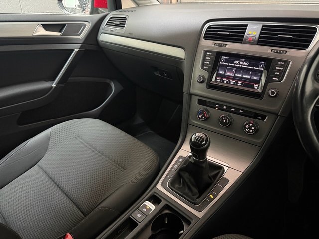2015 VOLKSWAGEN GOLF 1.4 TSI BlueMotion Tech Match Hatchback 5dr Petrol Manual Euro 5 (s/s) (122 ps) - Photo 12
