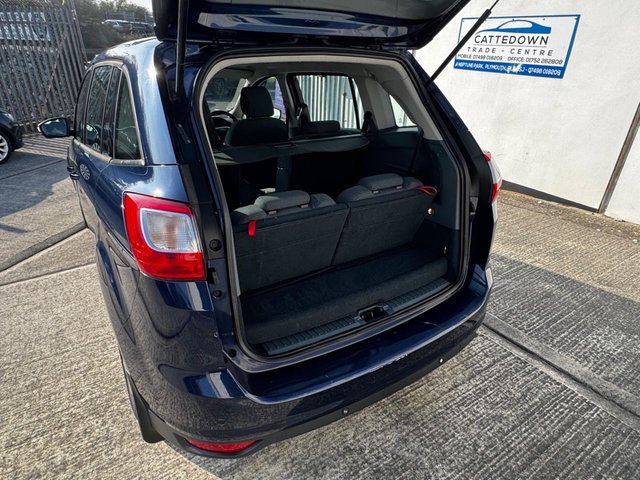 2012 Ford Grand C-Max 1.6L Zetec 5dr - Photo 8