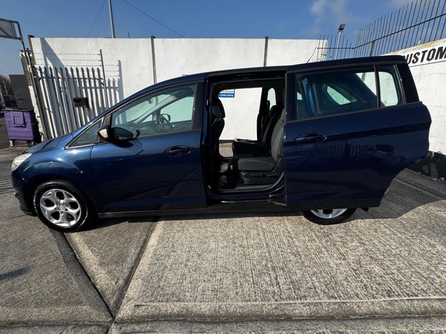 2012 Ford Grand C-Max 1.6L Zetec 5dr - Photo 3